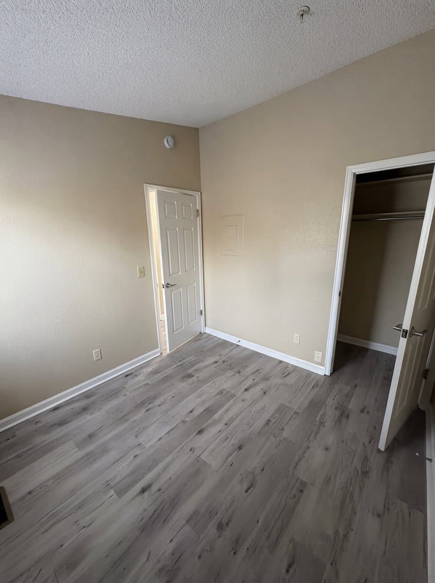 Boulder Condo: 635 Walden Circle