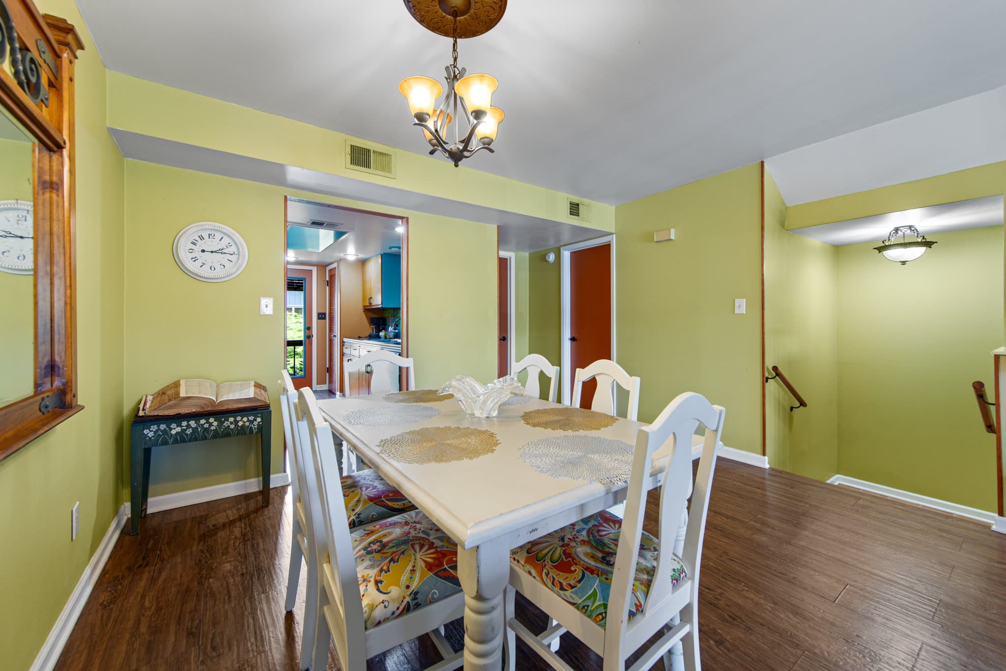 South Padre Island Condo: 114 E Dolphin St.