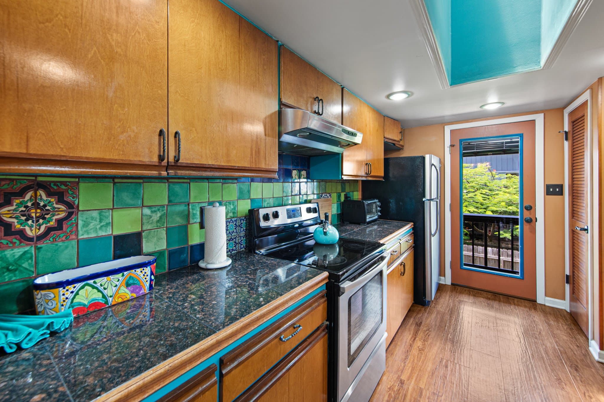 South Padre Island Condo: 114 E Dolphin St.