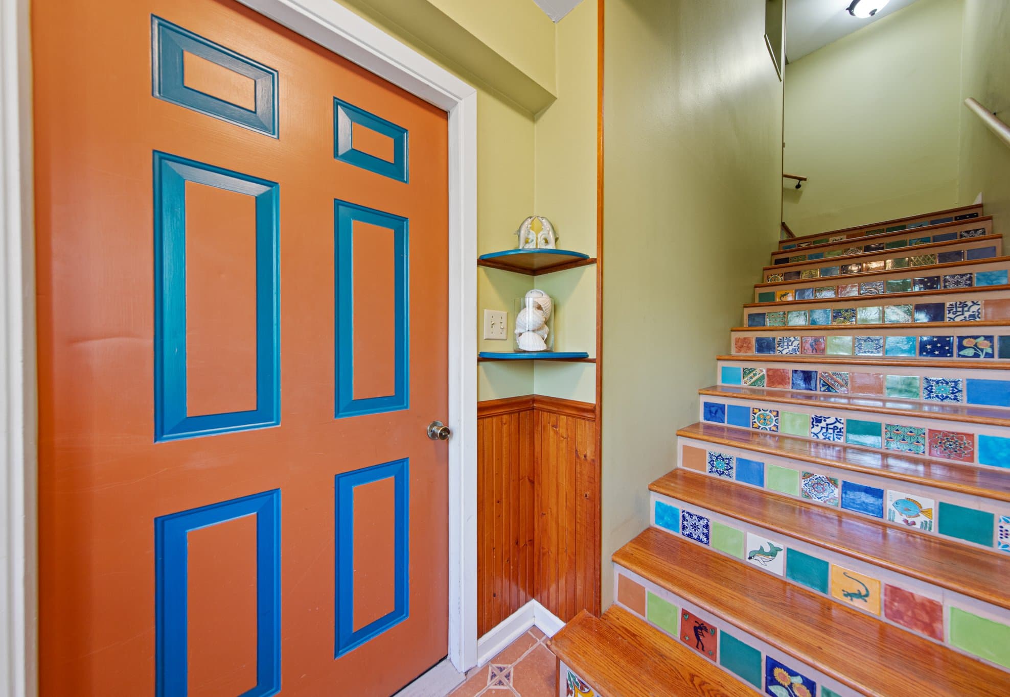 South Padre Island Condo: 114 E Dolphin St.