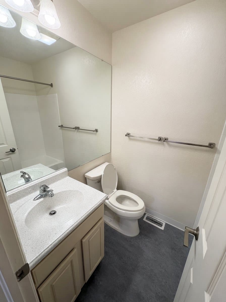 Boulder Condo: 627 Walden Circle