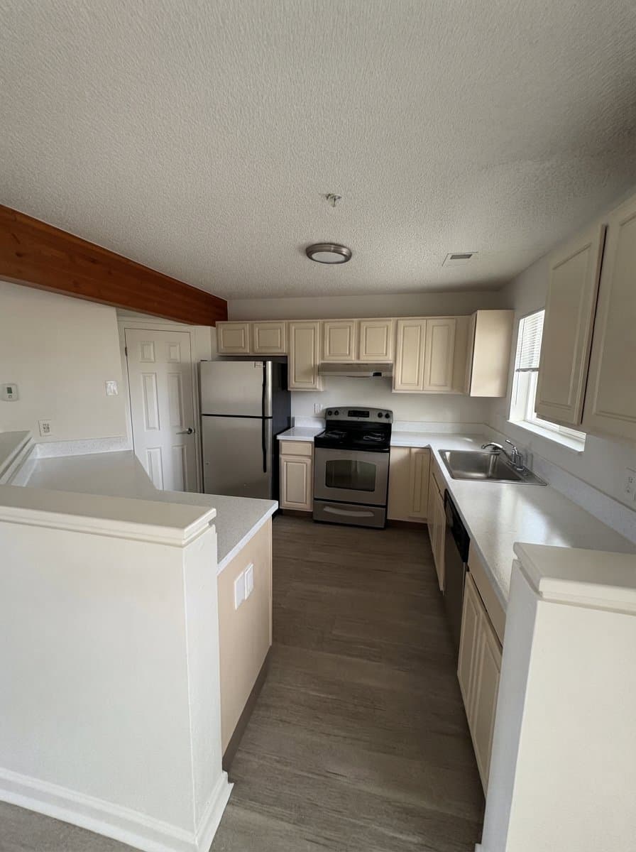 Boulder Condo: 670 Walden Circle