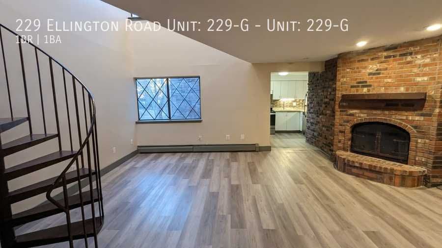 East Hartford Apartment: 229 Ellington Road