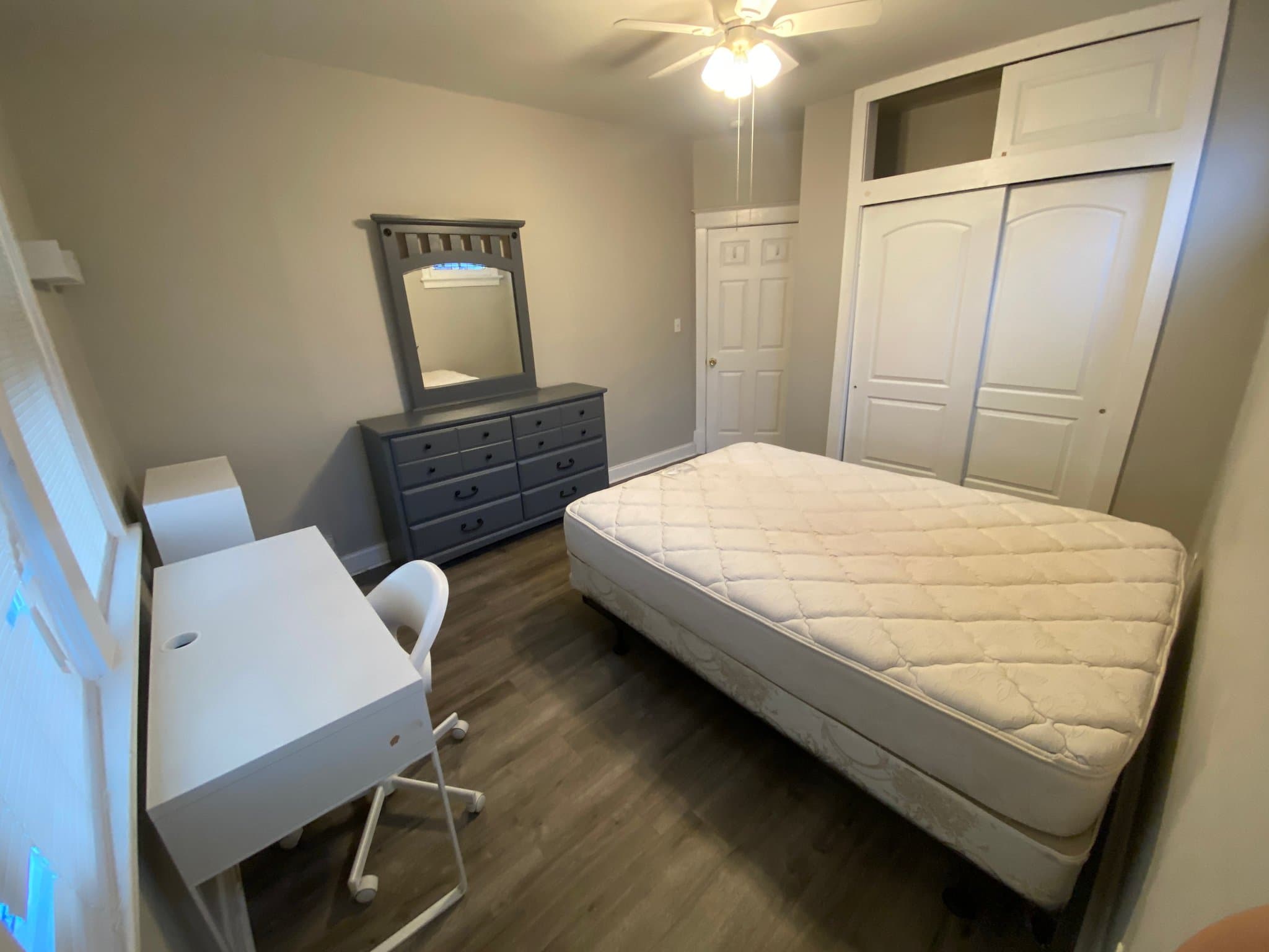 Saint Louis Single Room: 6009 Odell Street
