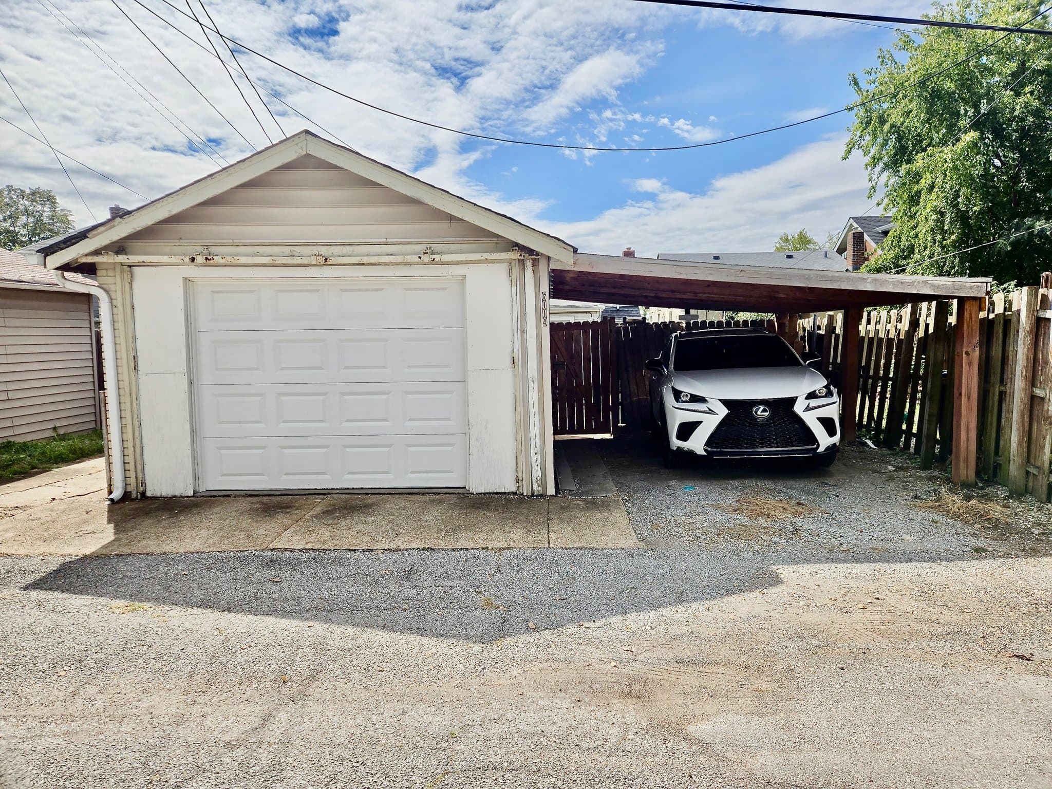 Saint Louis Single Room: 6009 Odell Street