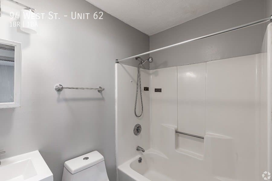 Vernon Apartment: 94 West St.