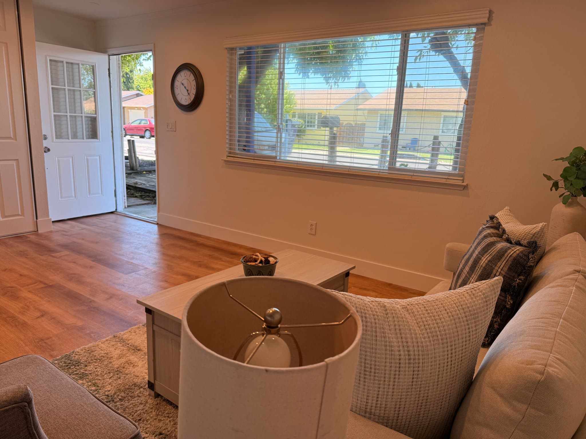 Suisun City House: 220 Long St.