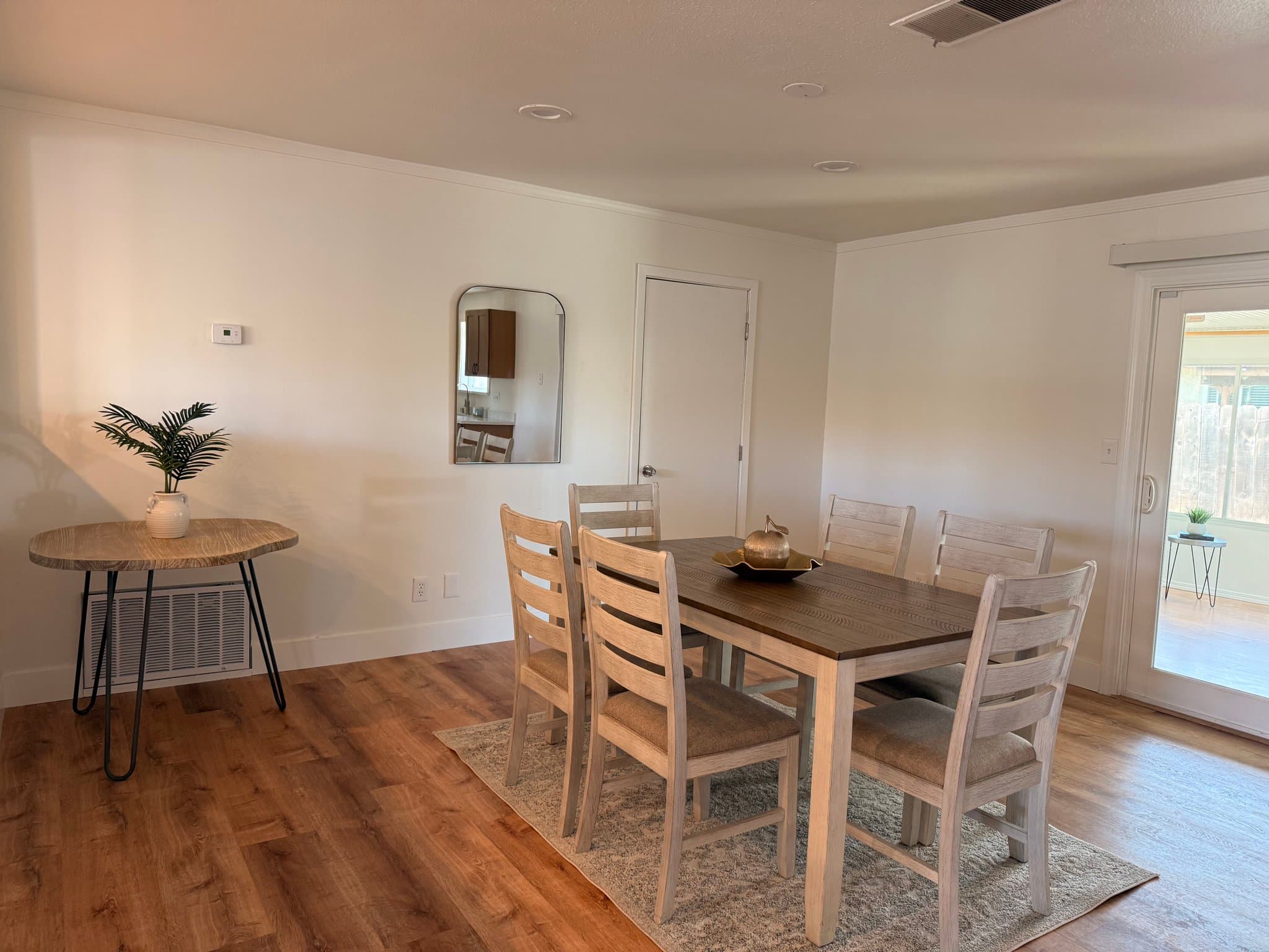 Suisun City House: 220 Long St.