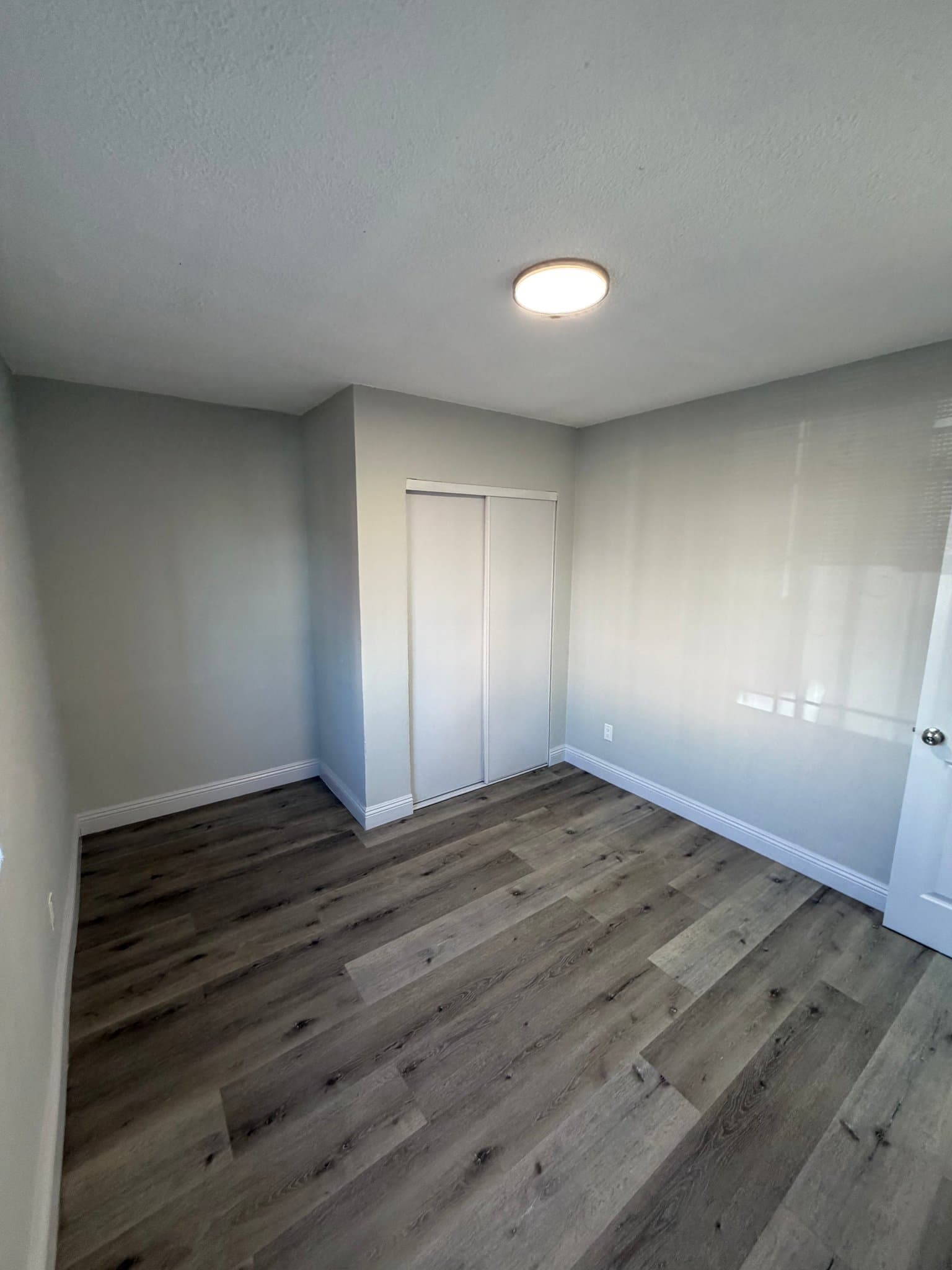 Los Angeles Apartment: 7400 S Hoover St
