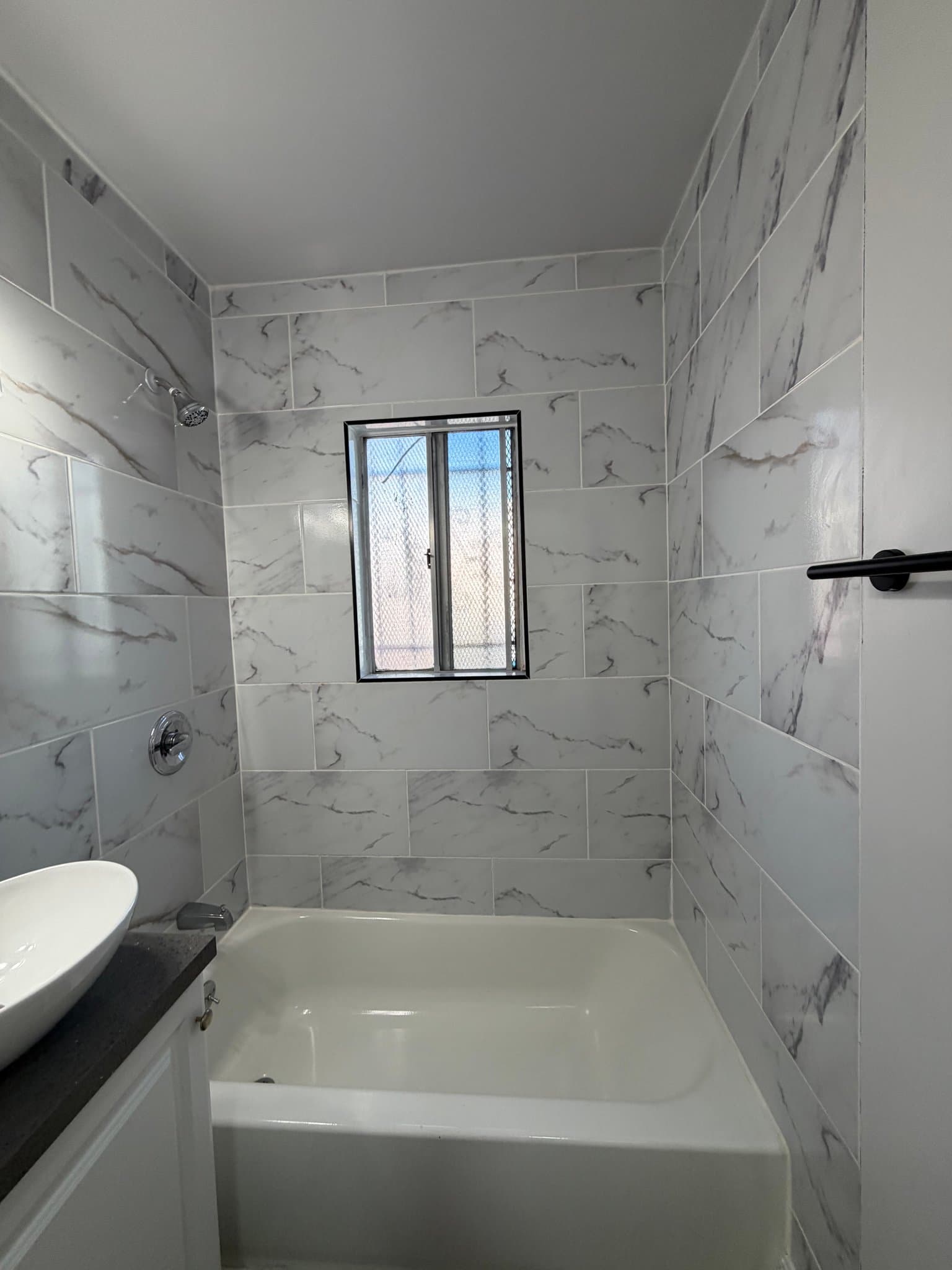 Los Angeles Apartment: 7400 S Hoover St
