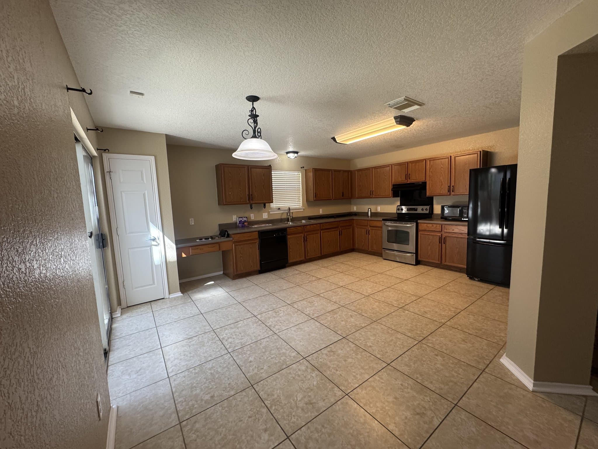 San Antonio House: 307 Amberdale Oak