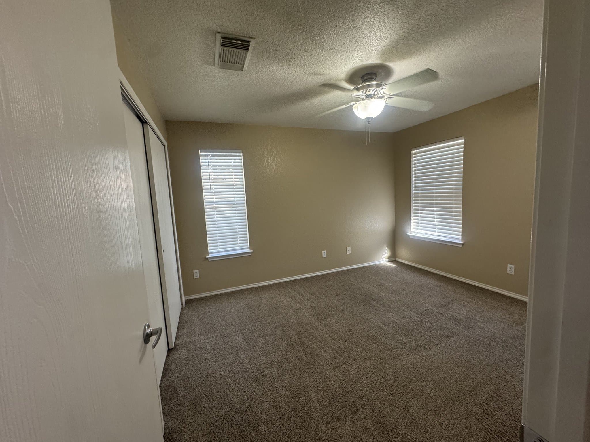 San Antonio House: 307 Amberdale Oak