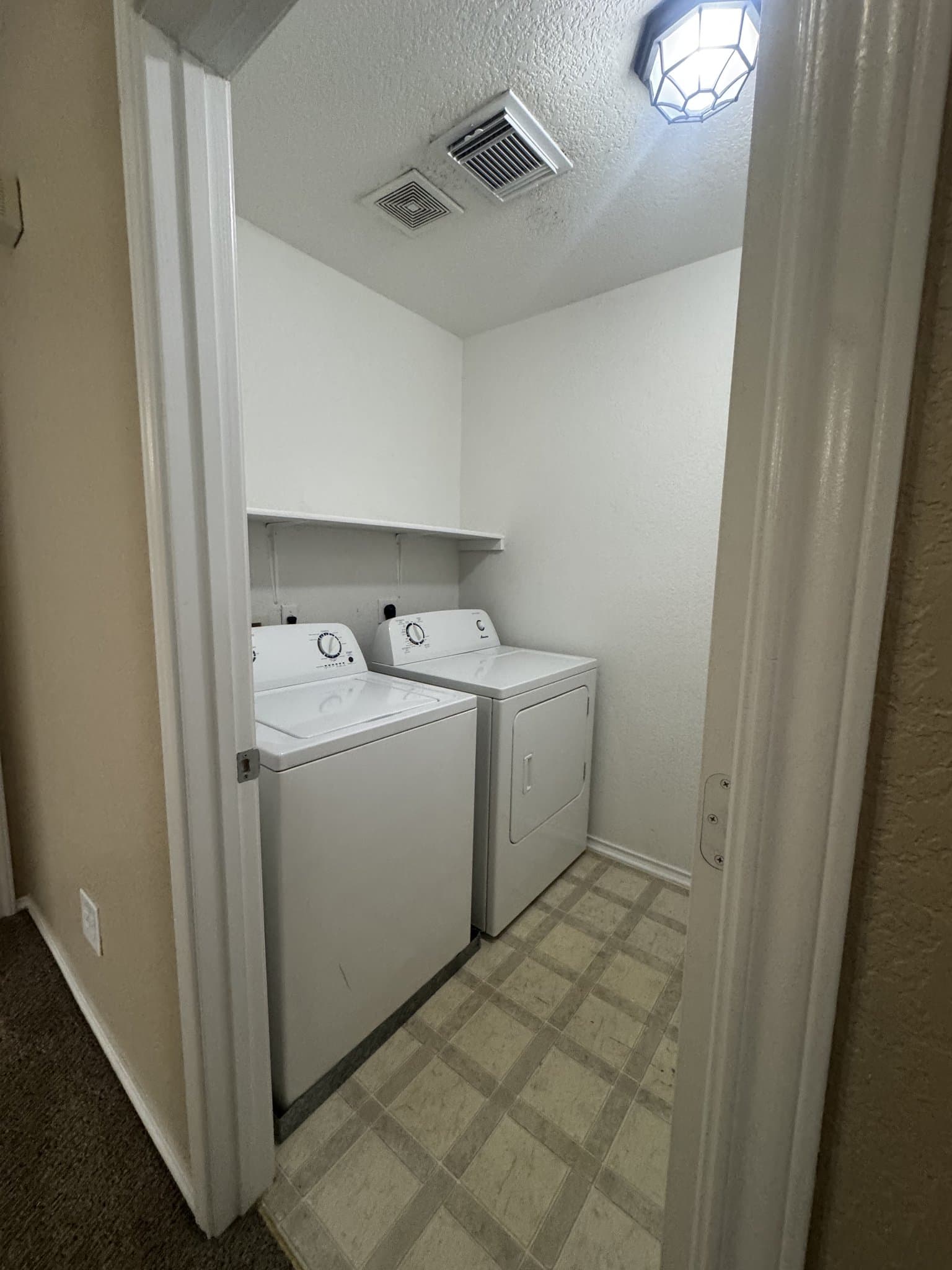 San Antonio House: 307 Amberdale Oak
