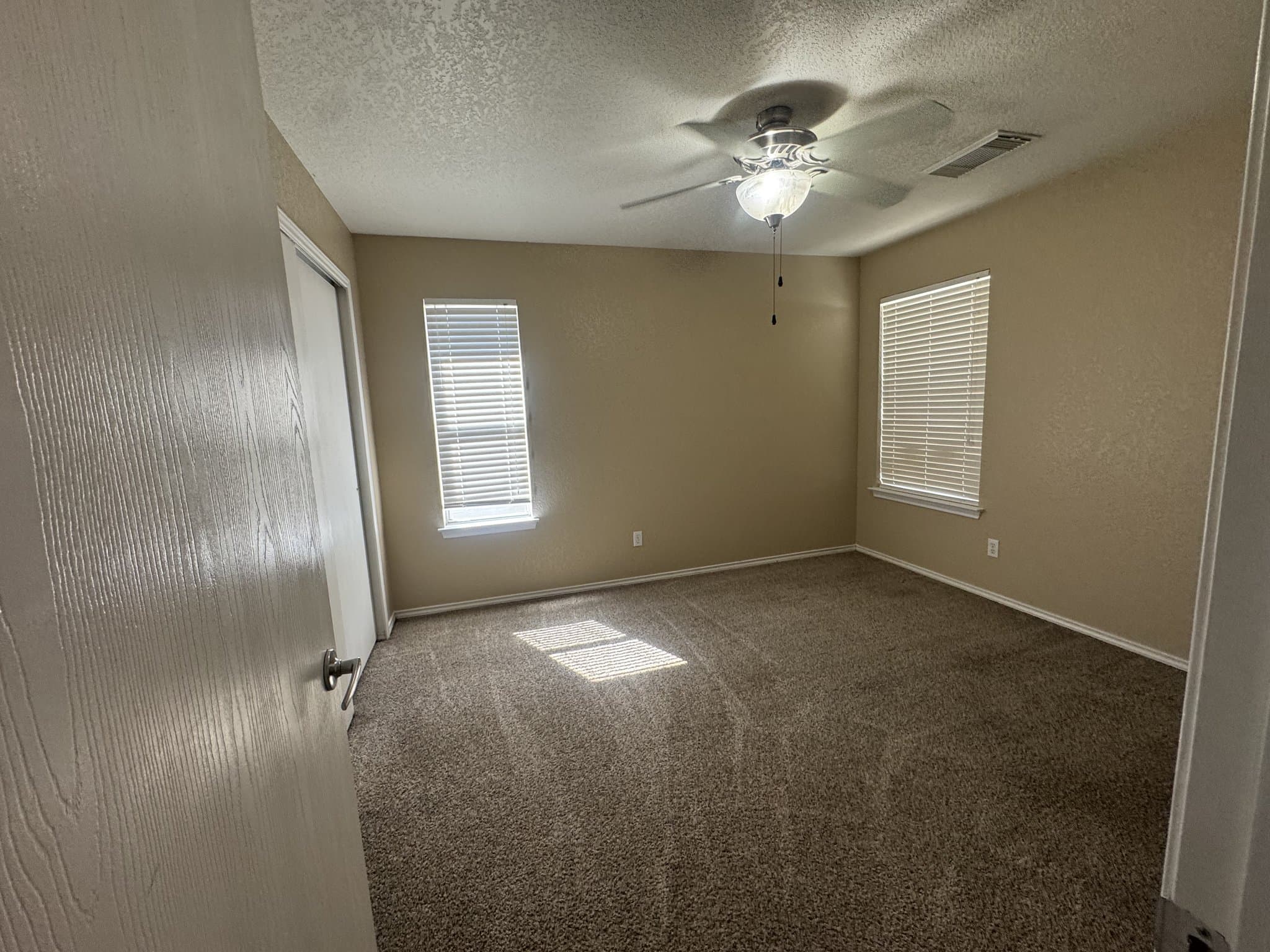 San Antonio House: 307 Amberdale Oak