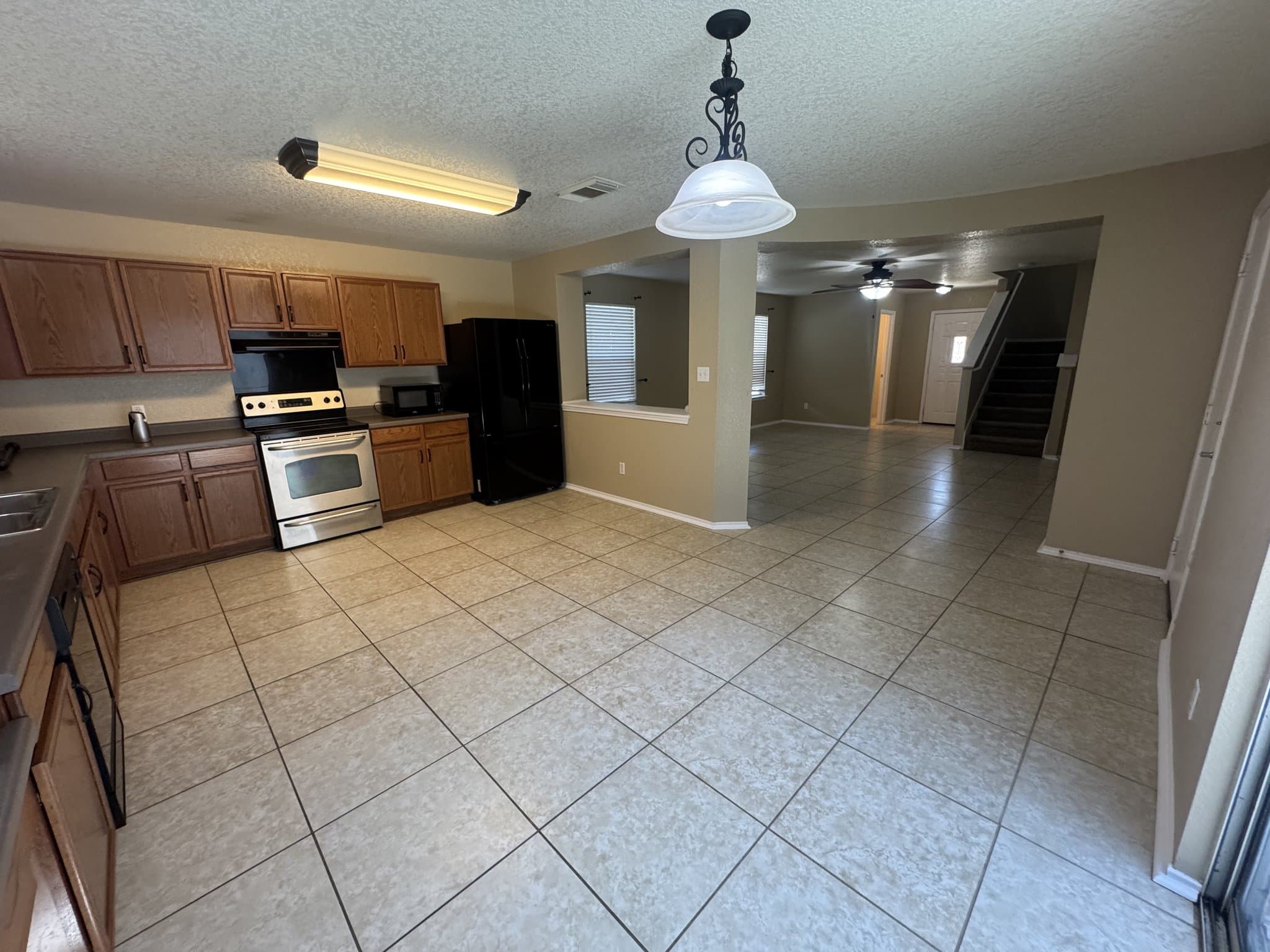 San Antonio House: 307 Amberdale Oak