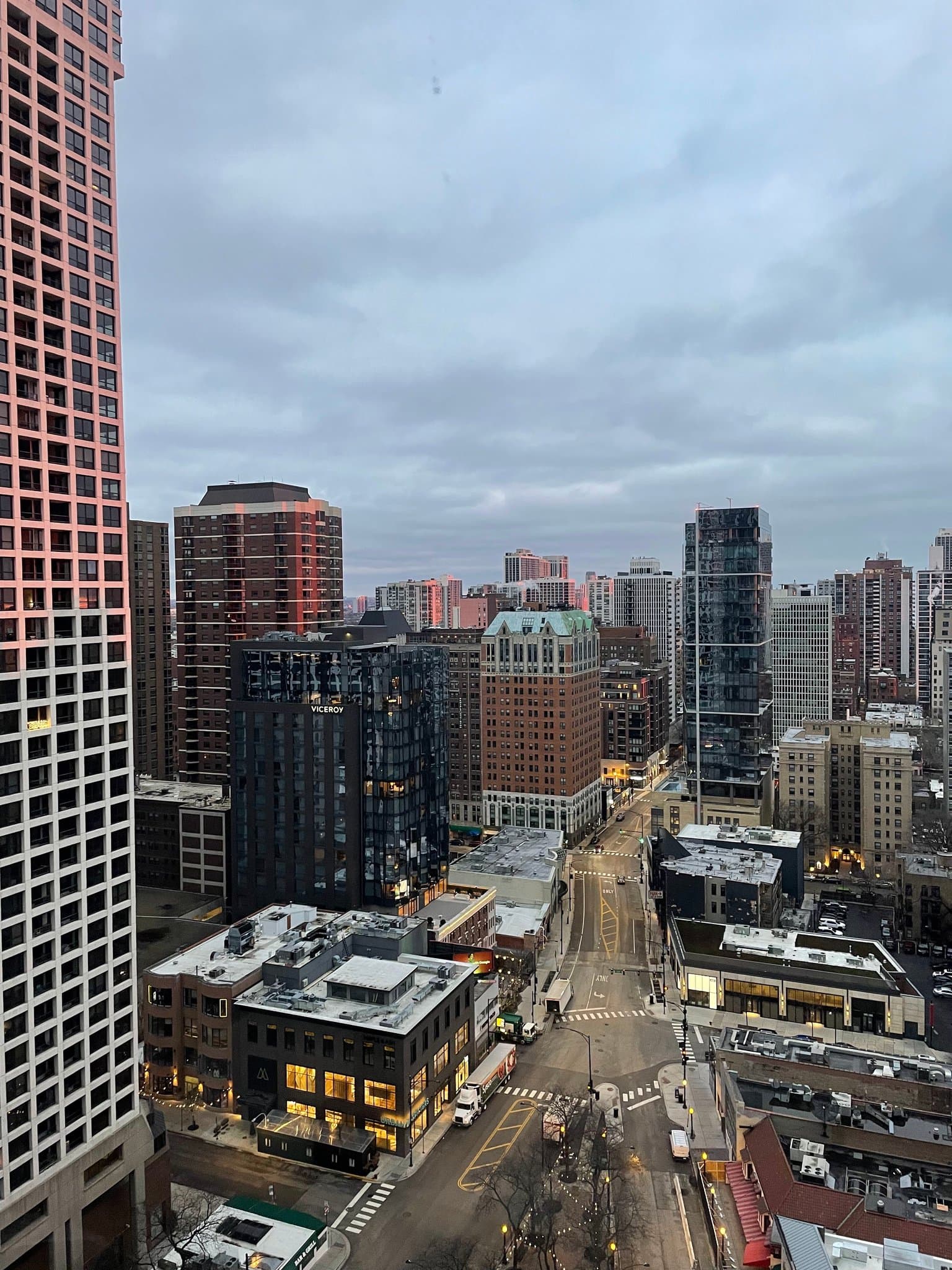 Chicago Condo: 1 East Delaware