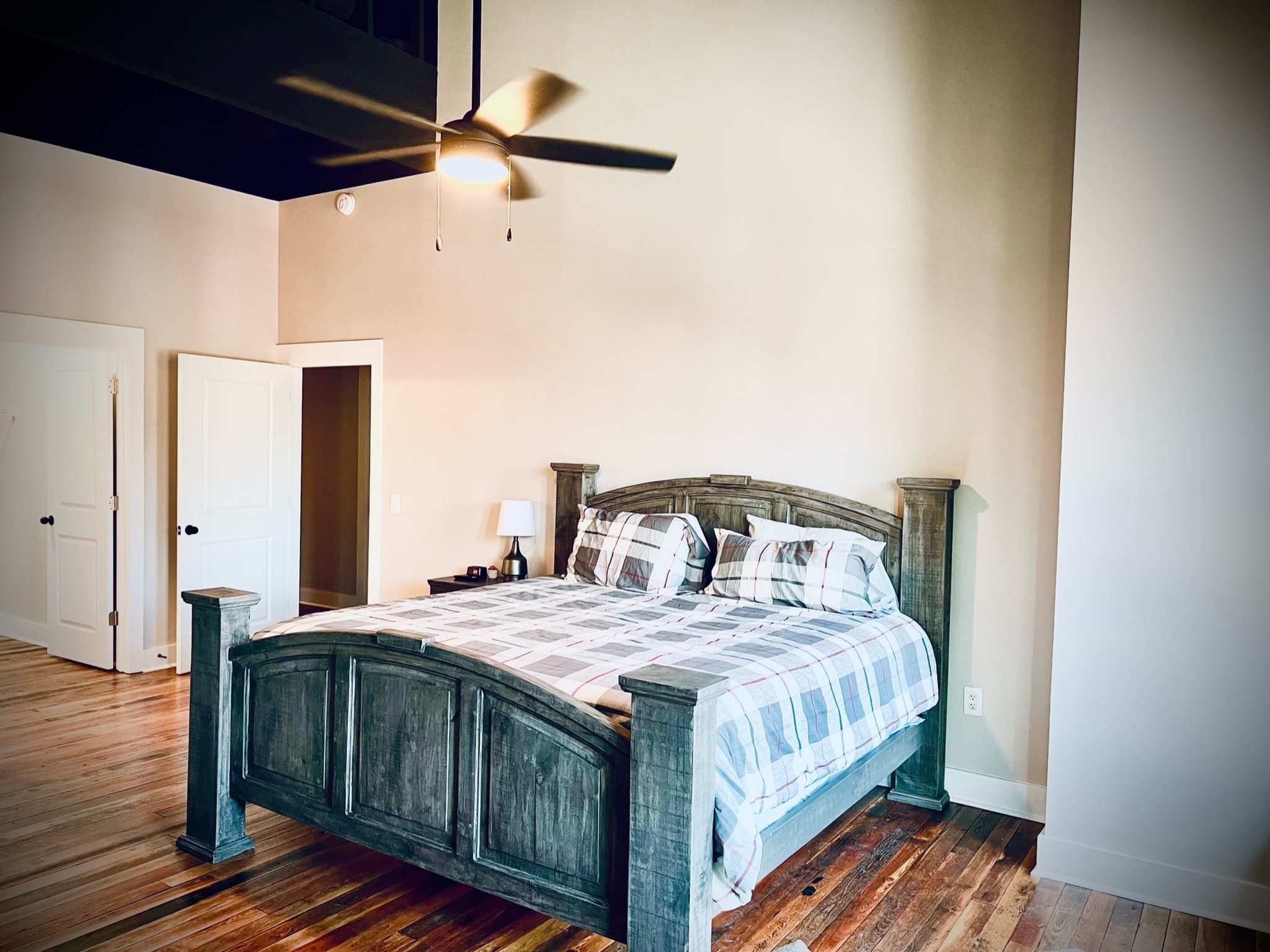 Toccoa Apartment: 26 Doyle St