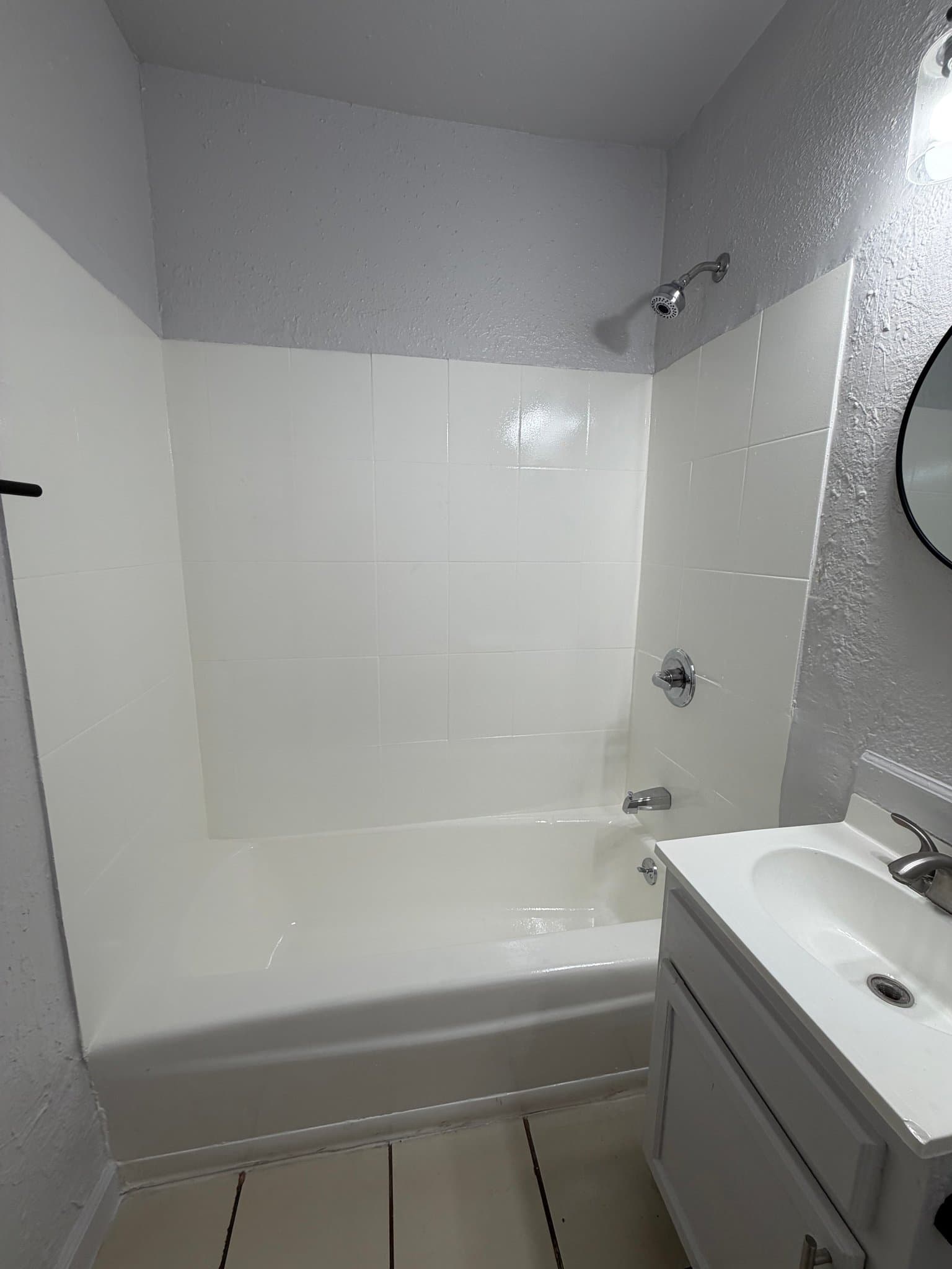 Los Angeles Apartment: 600 w 93rd St