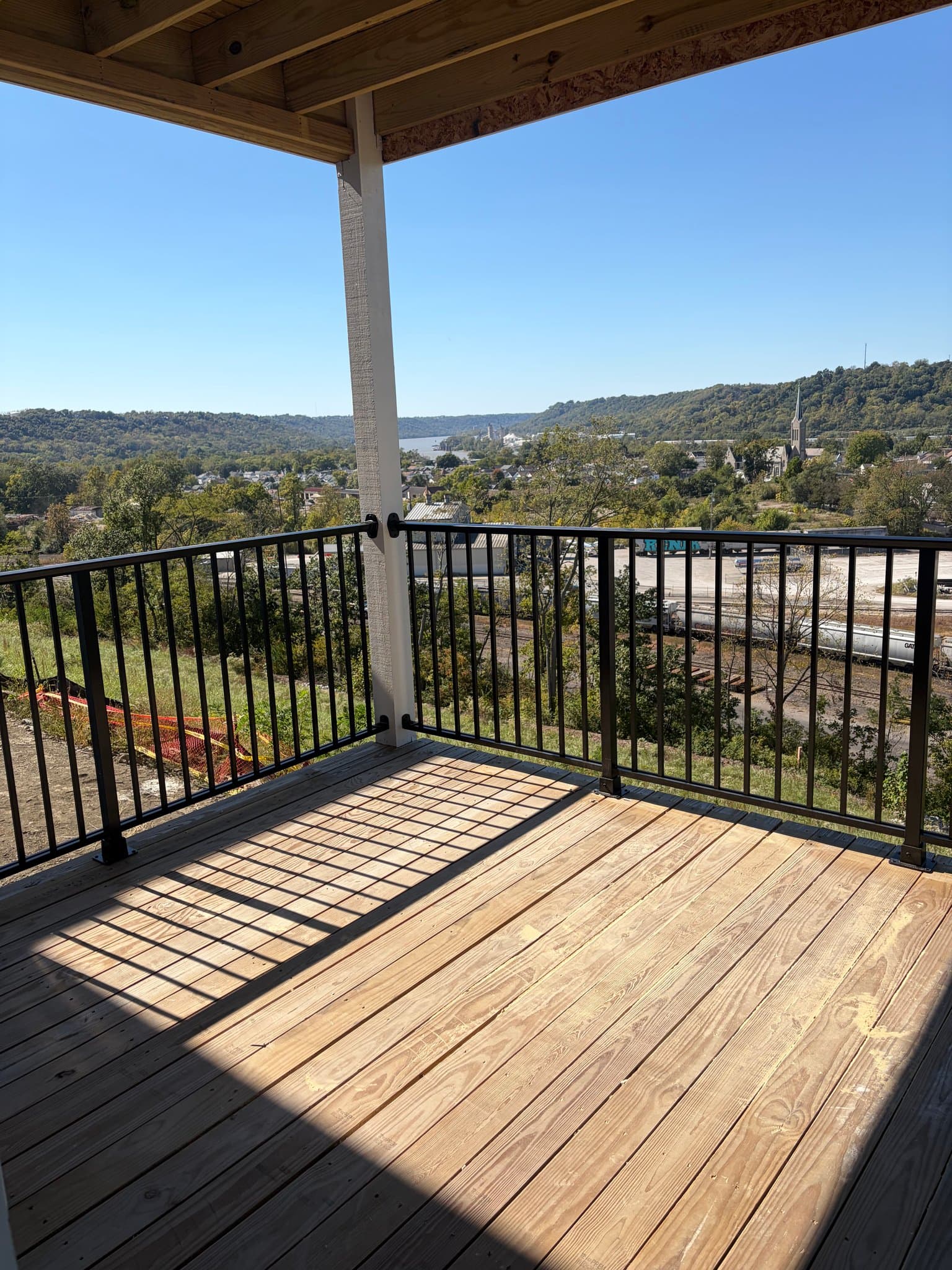 Ludlow Condo: 586 Station drive