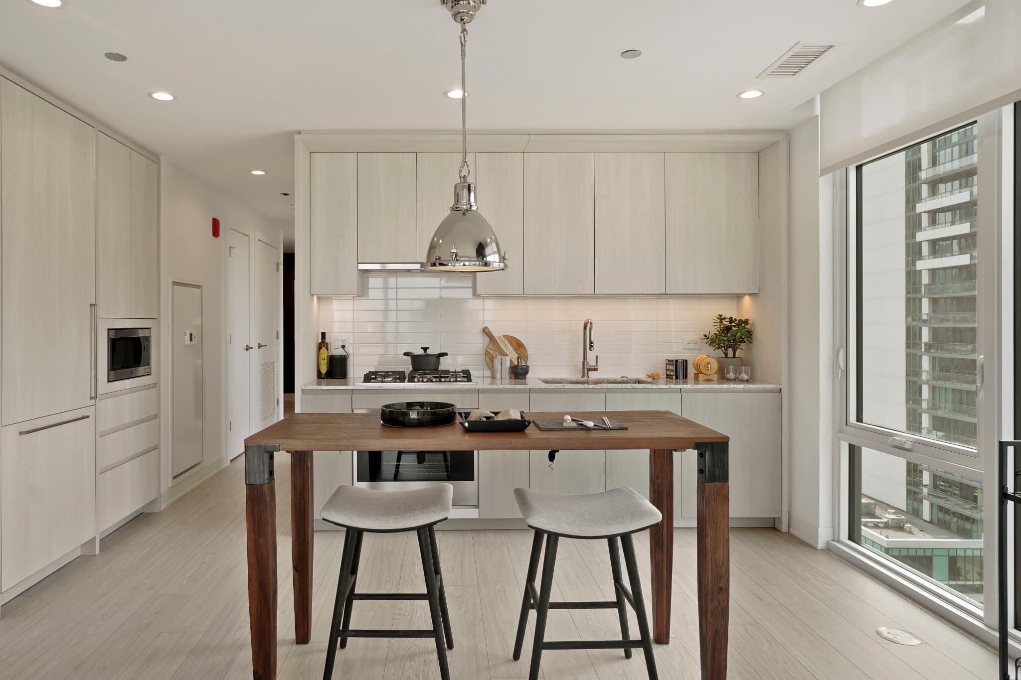 Chicago House: 654 W Fulton Market