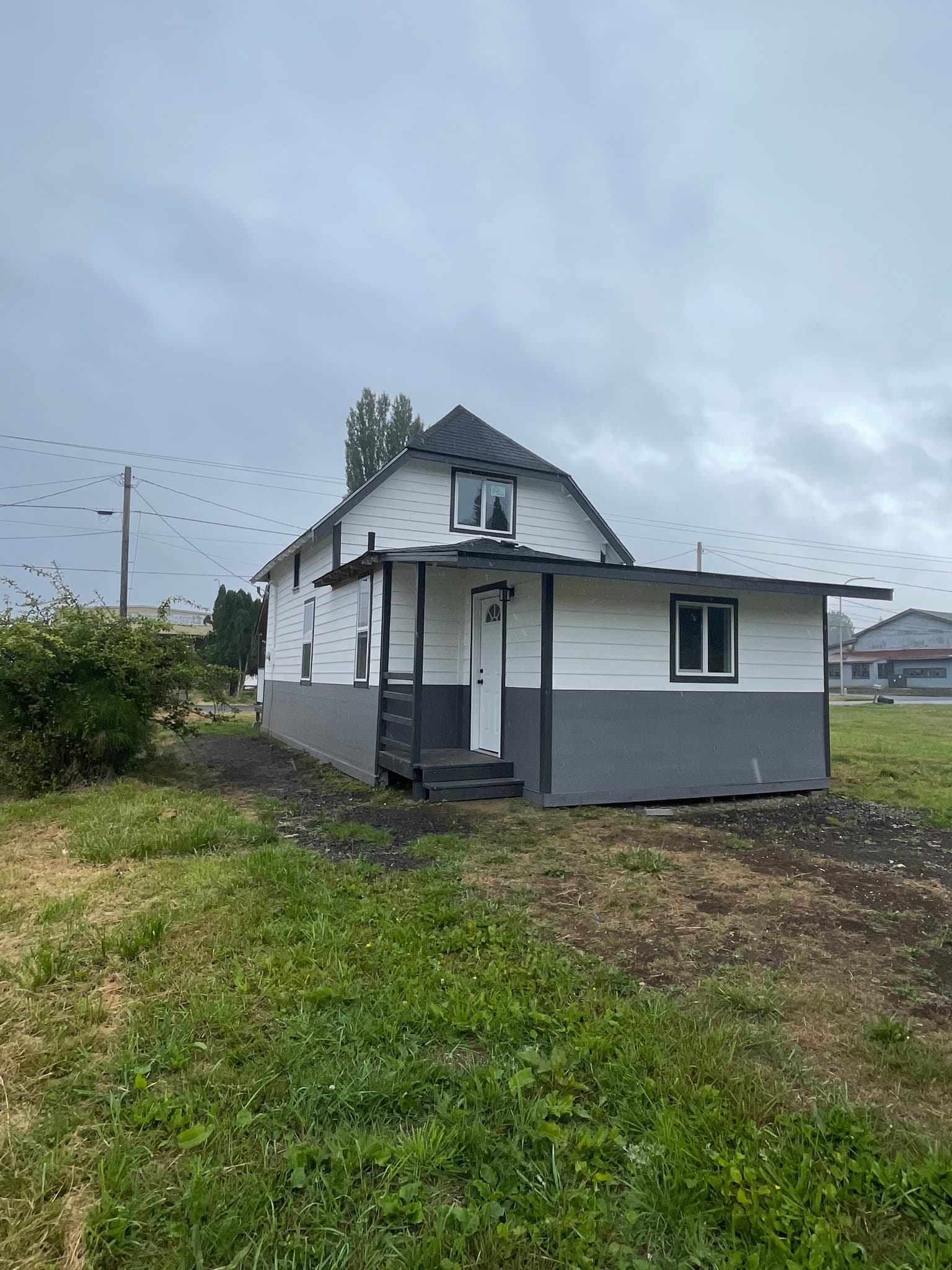 Raymond House: 214 Peters street