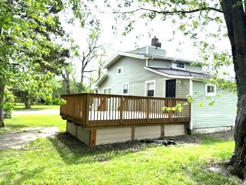 Grove City House: 3556 Central Ave