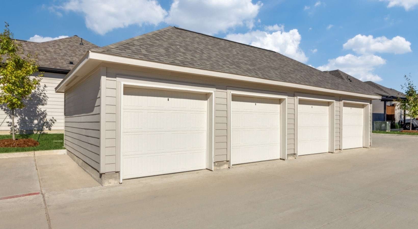 Fort Worth House: 10449 Orchard Way