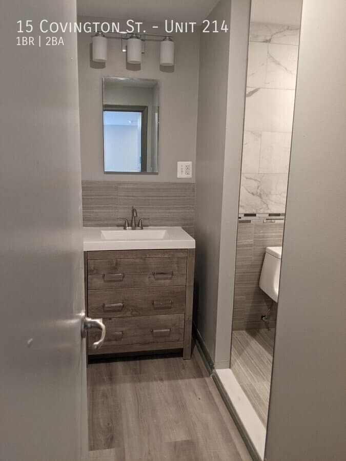 New Britain Apartment: 15 Covington St.