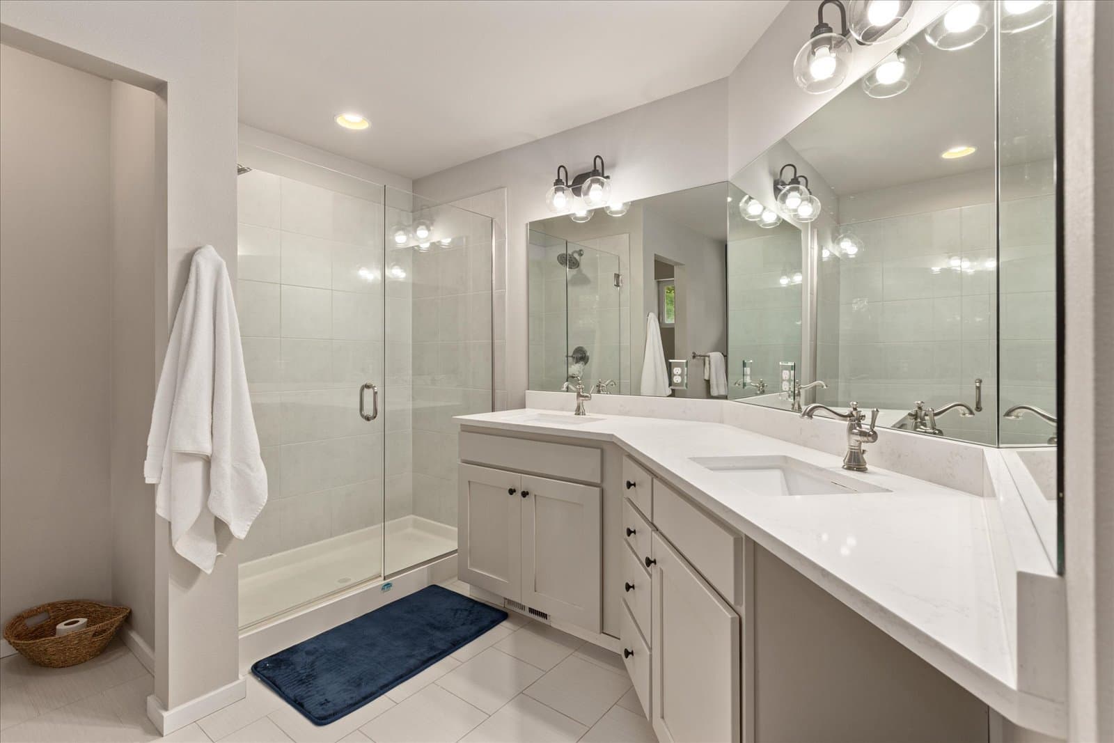 Monroe House: 28830 126th St SE