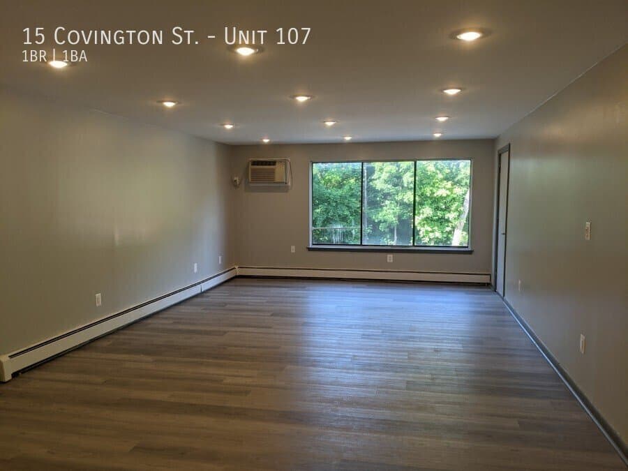 New Britain Apartment: 15 Covington St.