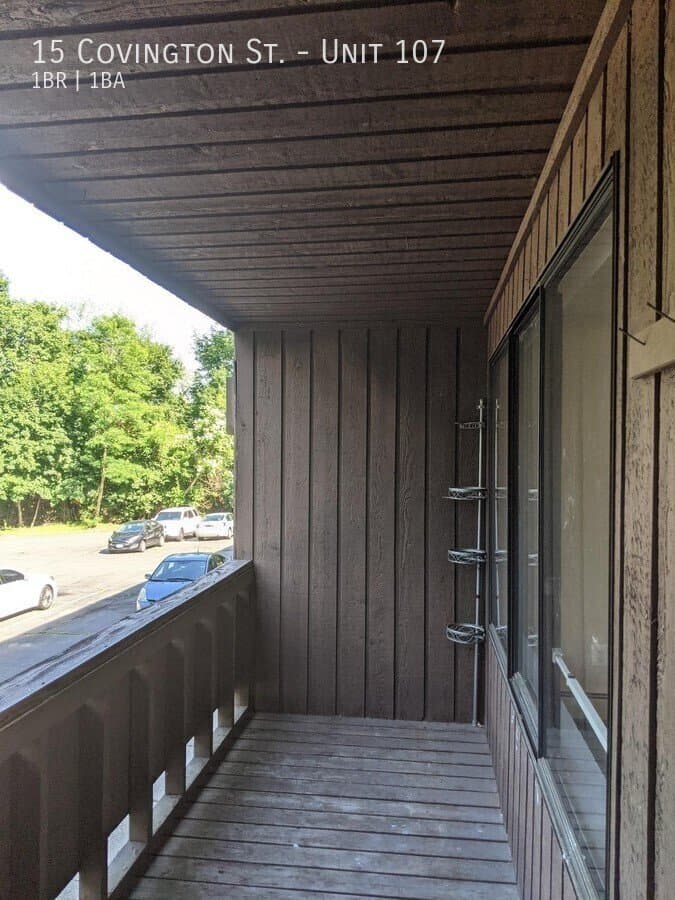 New Britain Apartment: 15 Covington St.