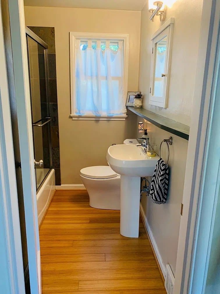 Seattle House: 5316 NE 74th St
