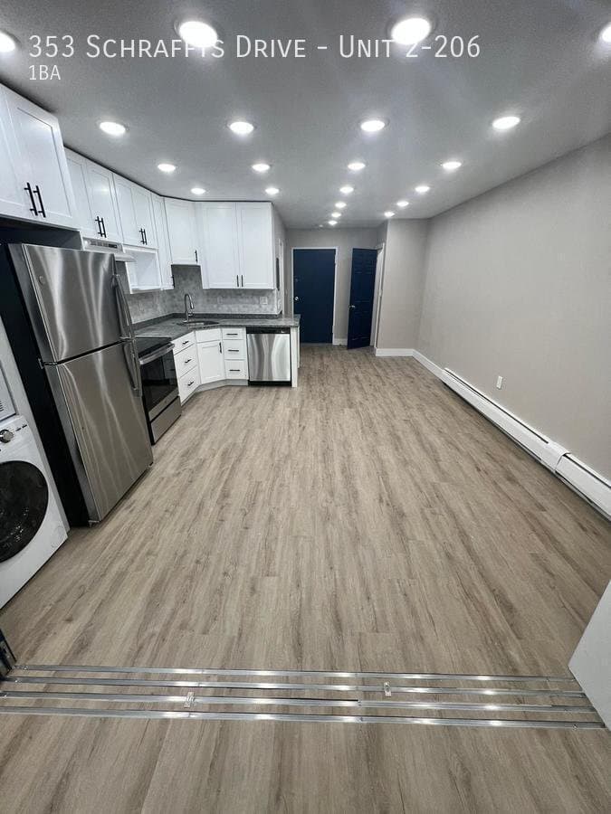 Waterbury Apartment: 353 Schraffts Drive