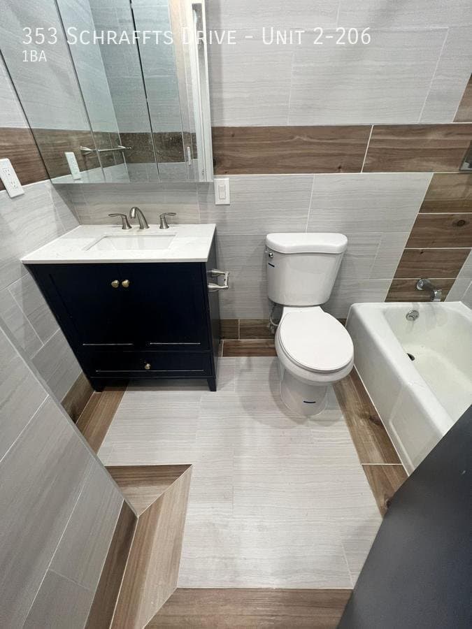 Waterbury Apartment: 353 Schraffts Drive