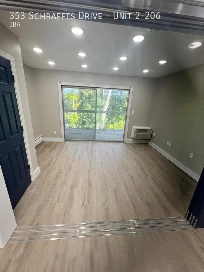 Waterbury Apartment: 353 Schraffts Drive