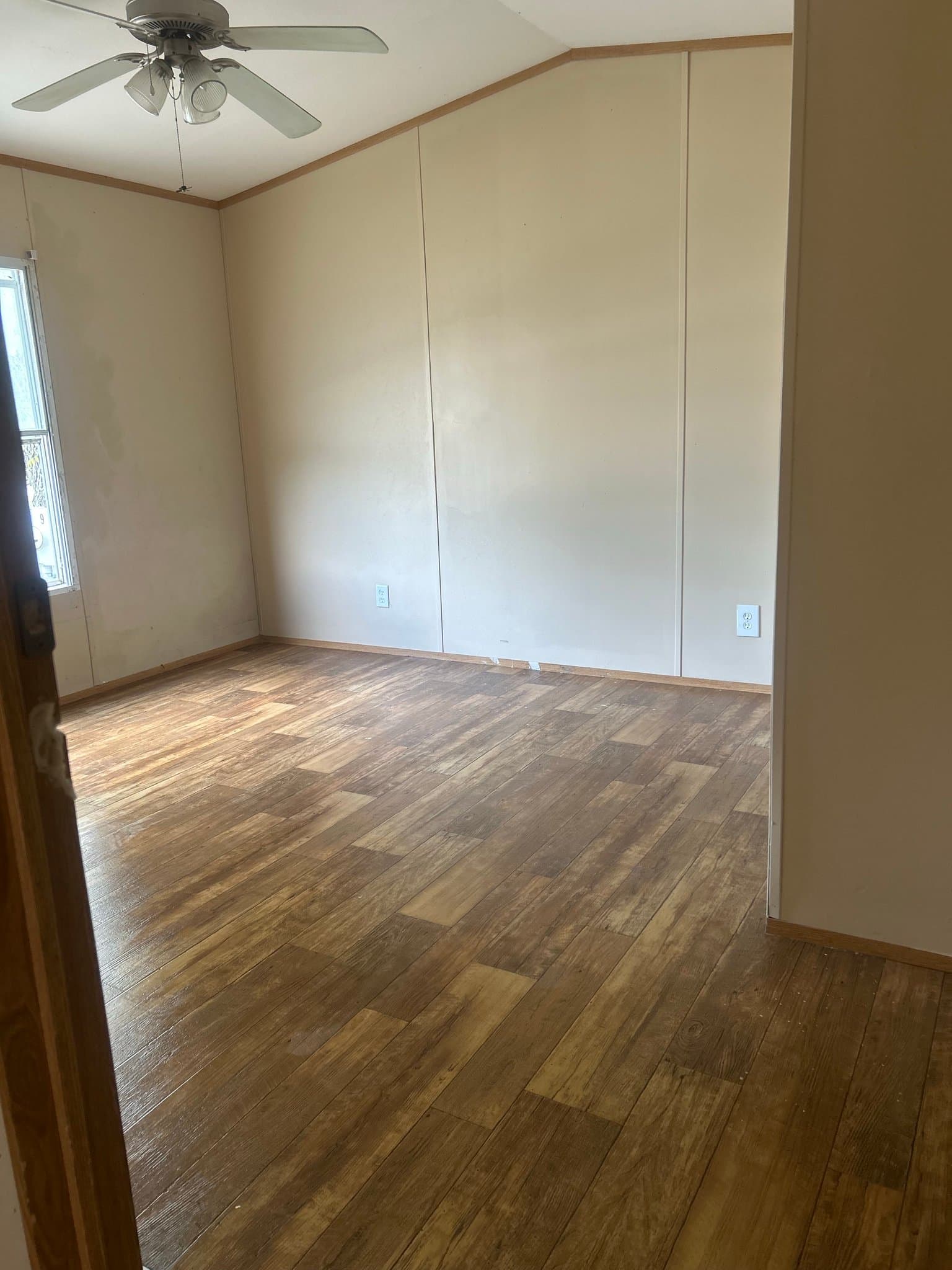 Beeville Single Room: 806 S Tyler St