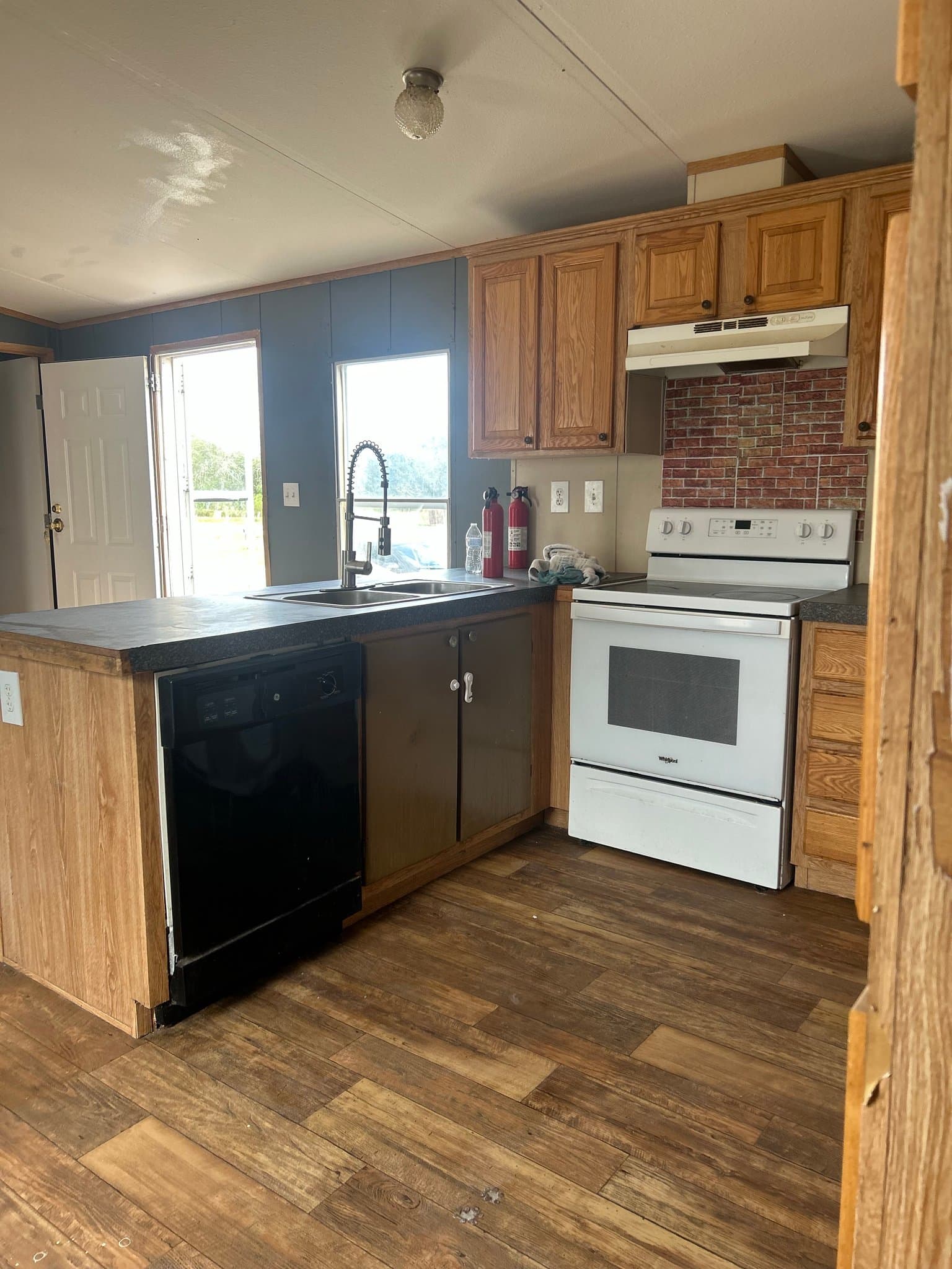 Beeville Single Room: 806 S Tyler St