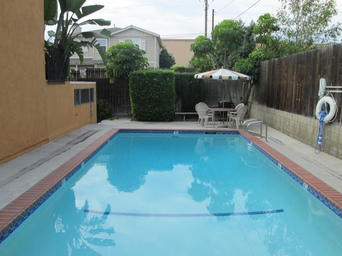 Monrovia Apartment: 1202 S. Mayflower Ave