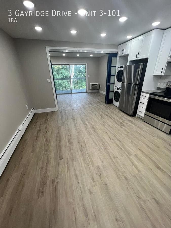 Waterbury Apartment: 3 Gayridge Drive