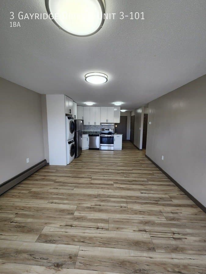 Waterbury Apartment: 3 Gayridge Drive