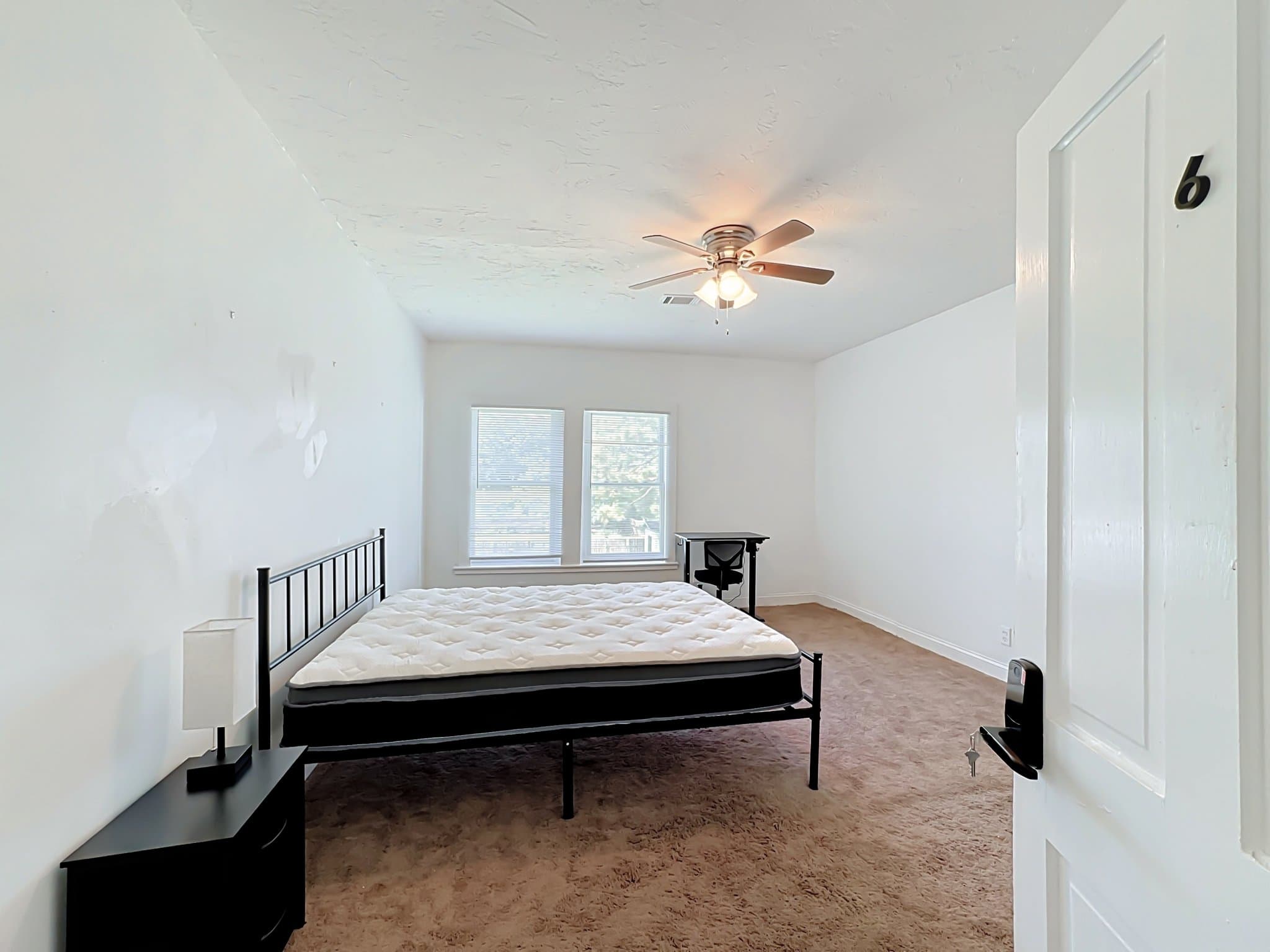palmetto Single Room: 1605 10th avenue west