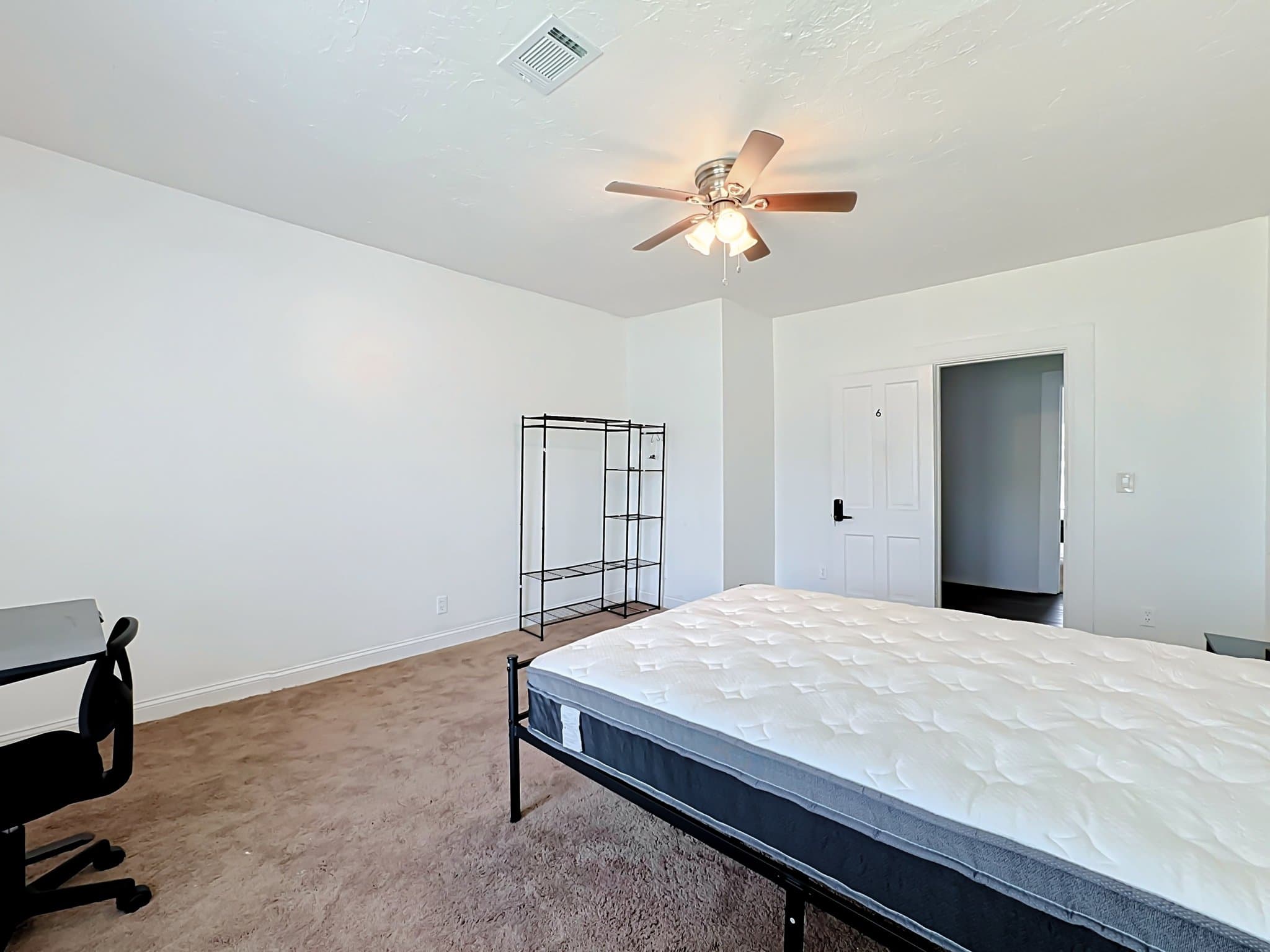 palmetto Single Room: 1605 10th avenue west