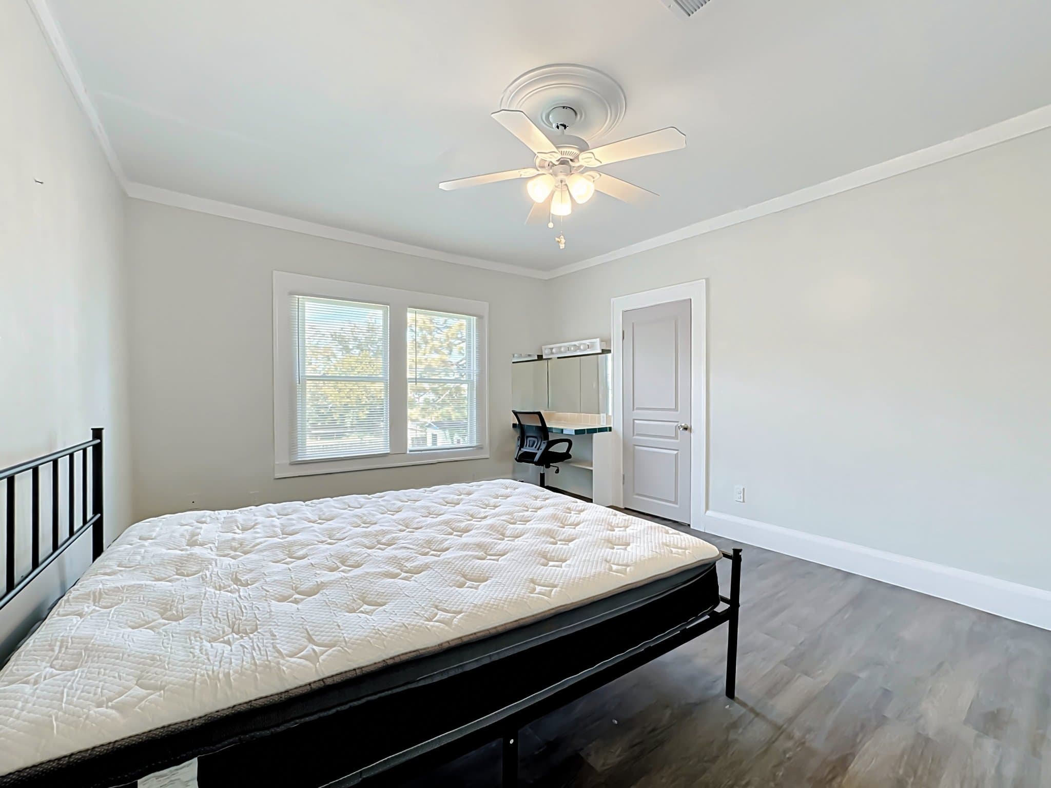 palmetto Single Room: 1605 10th avenue west