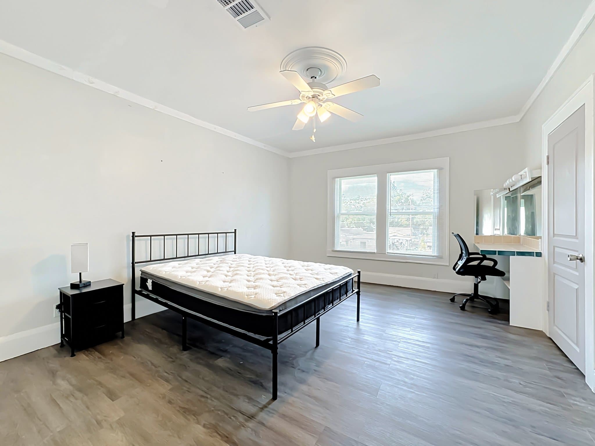 palmetto Single Room: 1605 10th avenue west