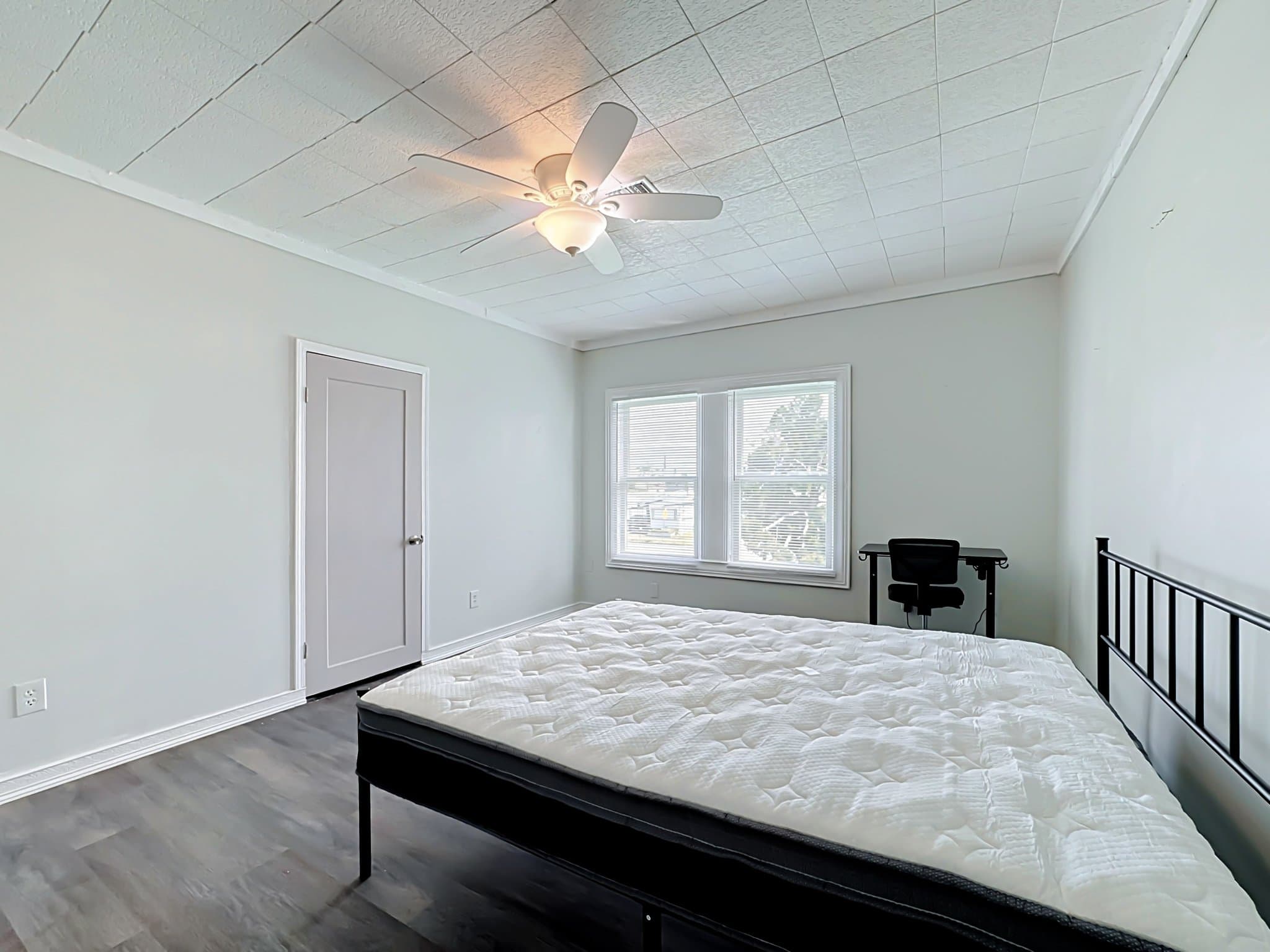 palmetto Single Room: 1605 10th avenue west