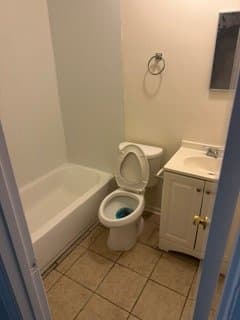 Savannah Other: 207 Holiday Cir