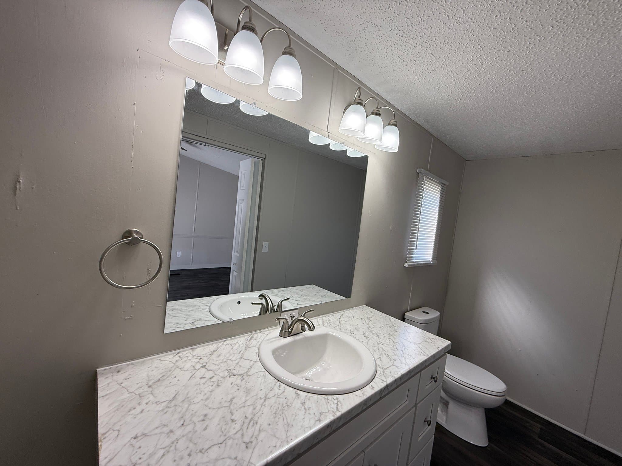 Atmore House: 80 Redwood Lane