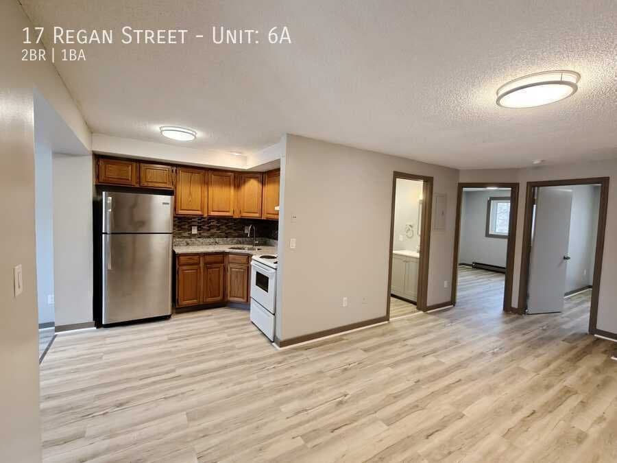 Vernon Apartment: 17 Regan Street