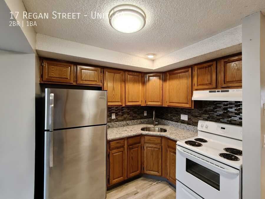 Vernon Apartment: 17 Regan Street