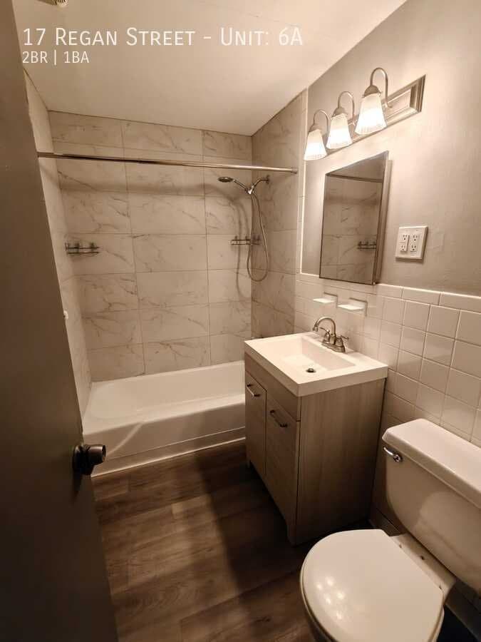 Vernon Apartment: 17 Regan Street
